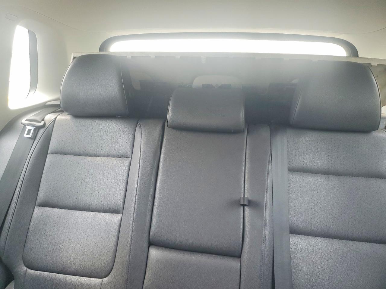 2017 Volkswagen Tiguan S - zdjęcie 10