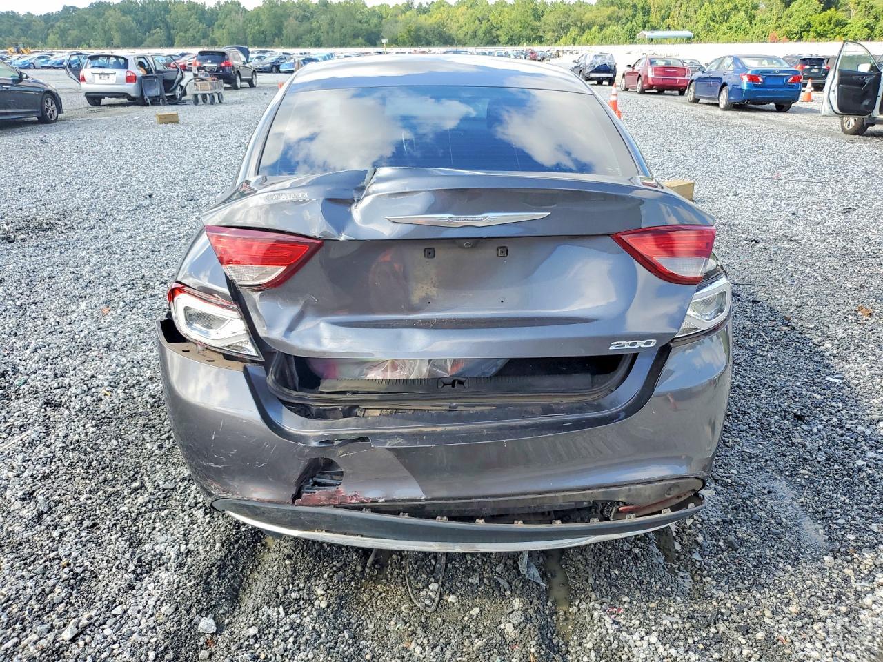 2016 Chrysler 200 Limited - zdjęcie 6