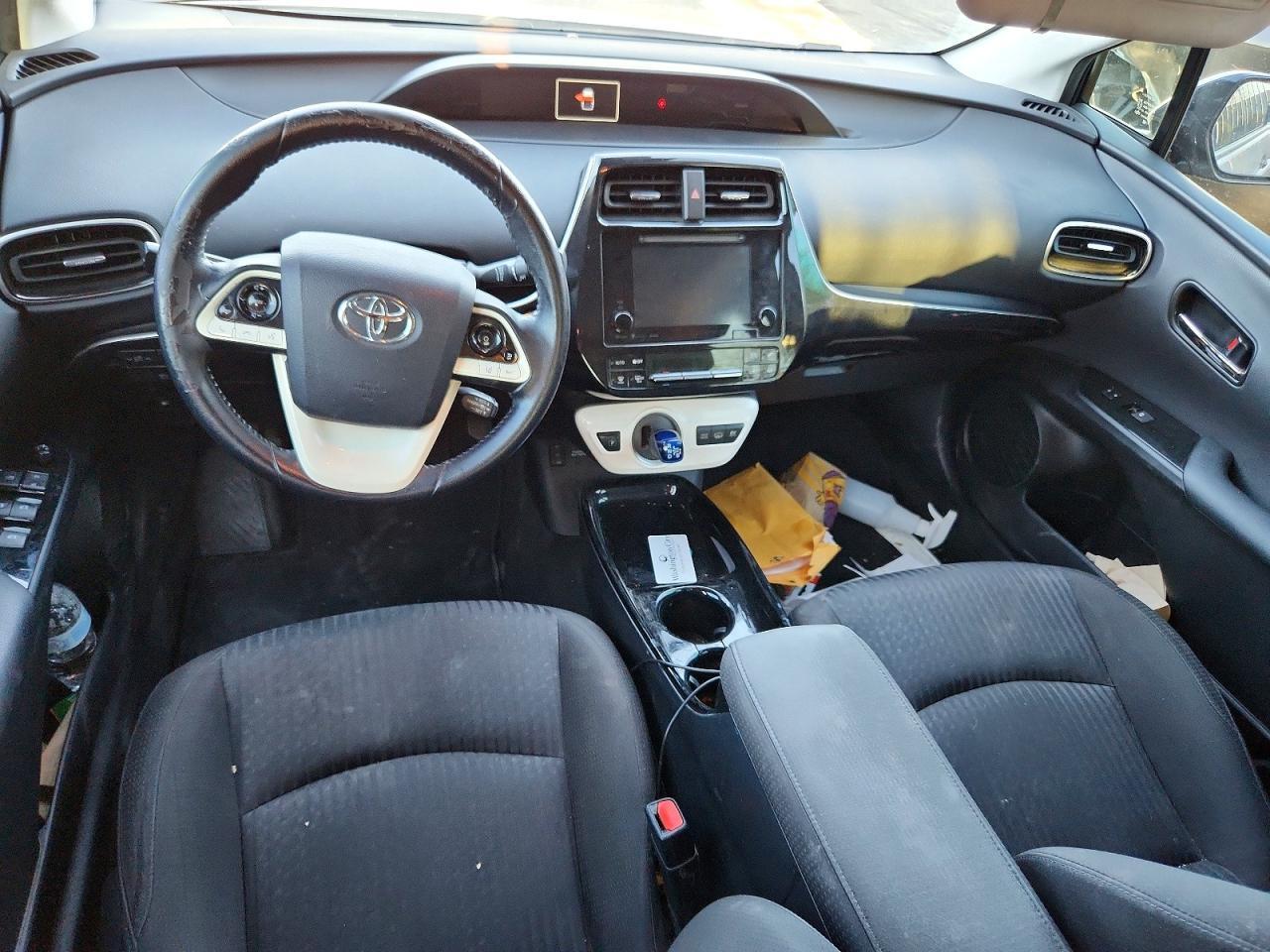2017 Toyota Prius Prime - zdjęcie 8