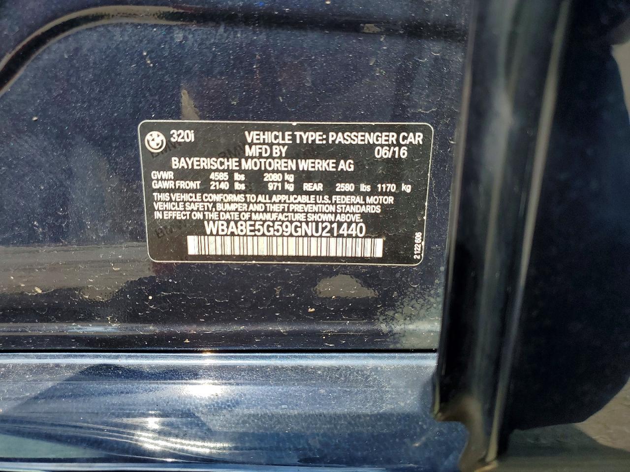 2016 BMW 320 Xi - zdjęcie 13