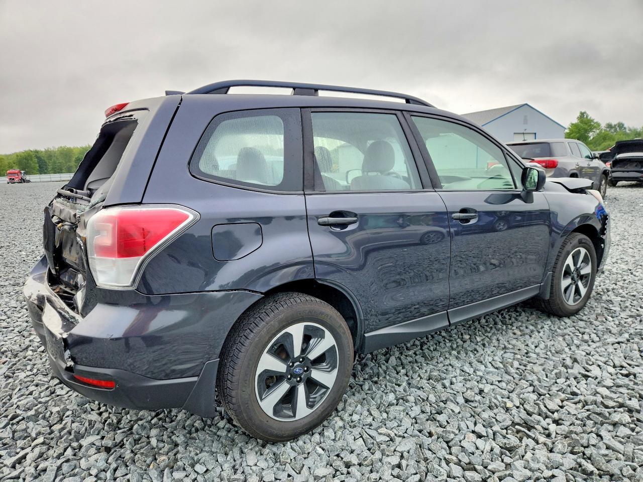 2018 Subaru Forester 2.5I - zdjęcie 3