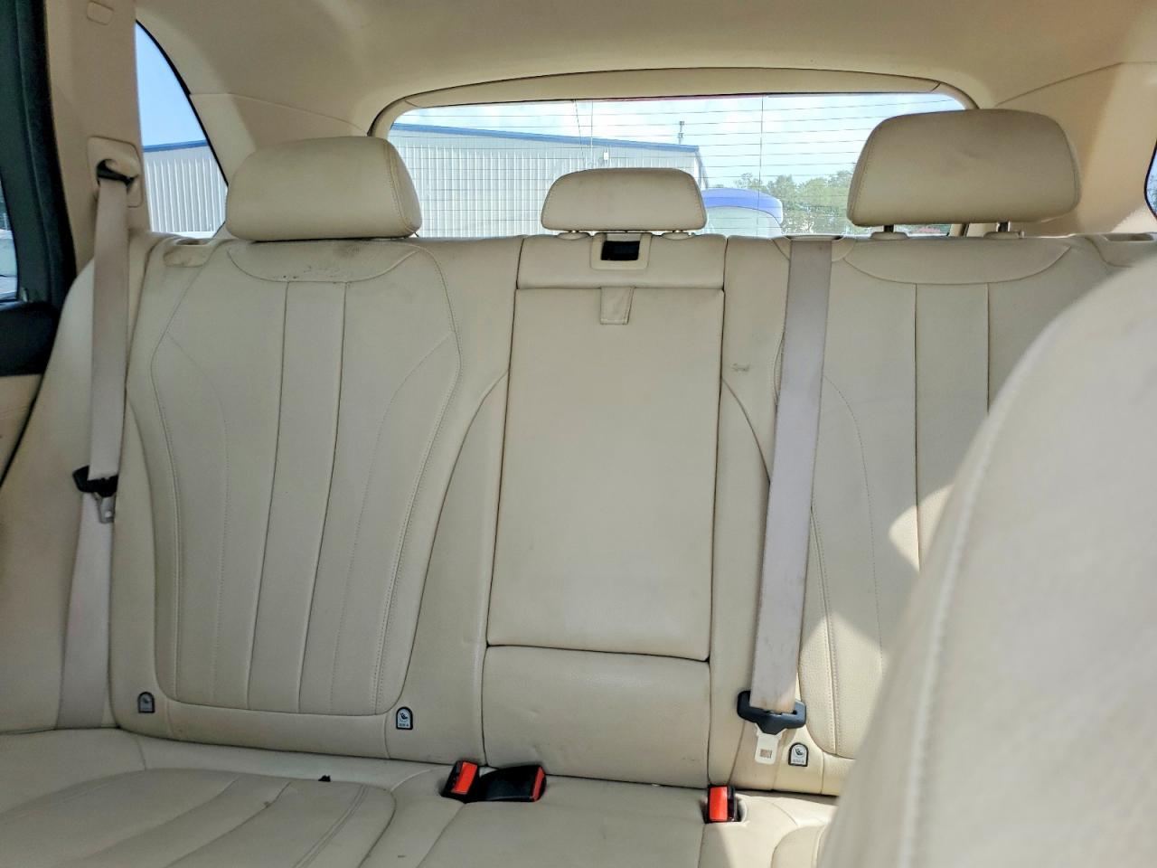 2015 BMW X5 xDrive50I - zdjęcie 10