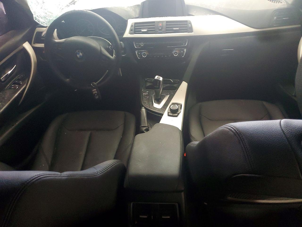 2018 BMW 320 Xi - zdjęcie 8