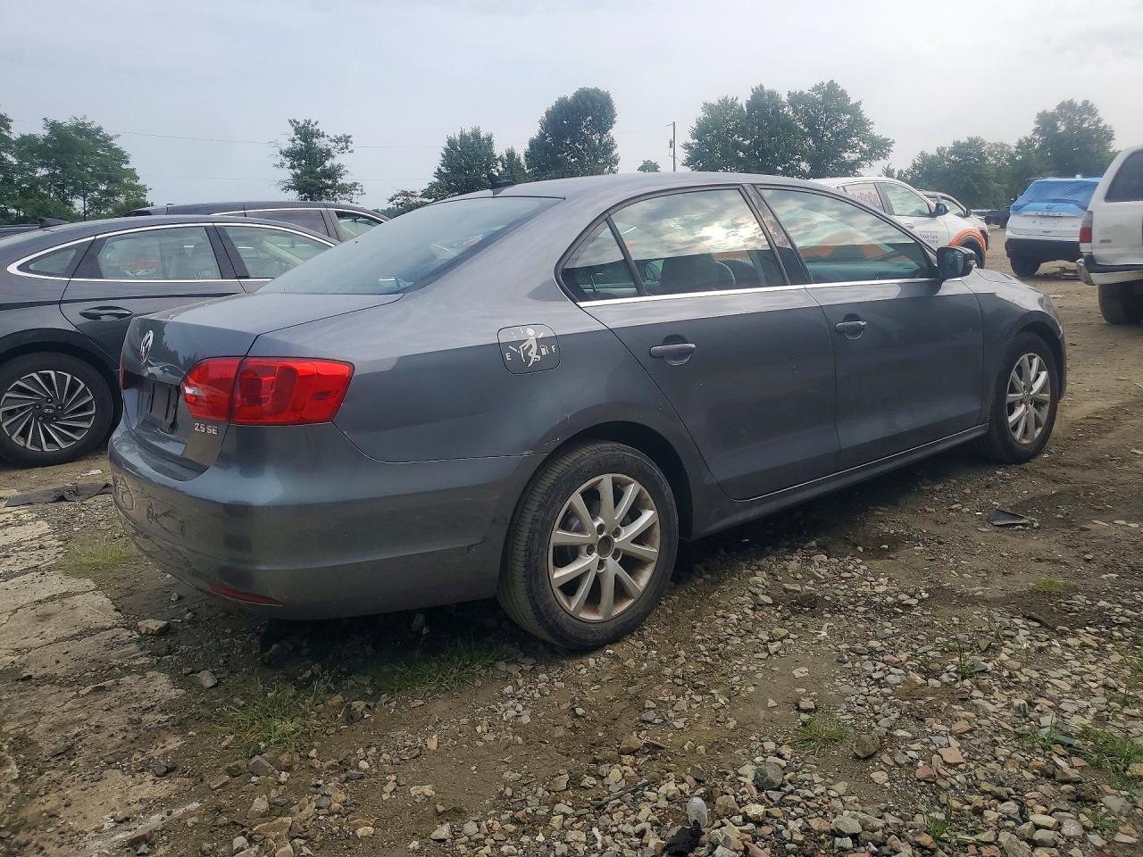 2013 Volkswagen Jetta Se - zdjęcie 3
