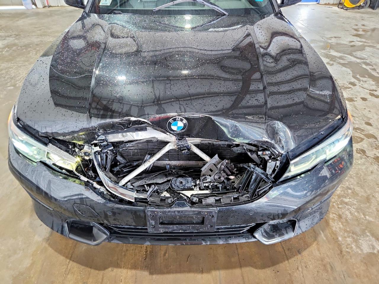 2019 BMW Seria 3 330i - zdjęcie 11