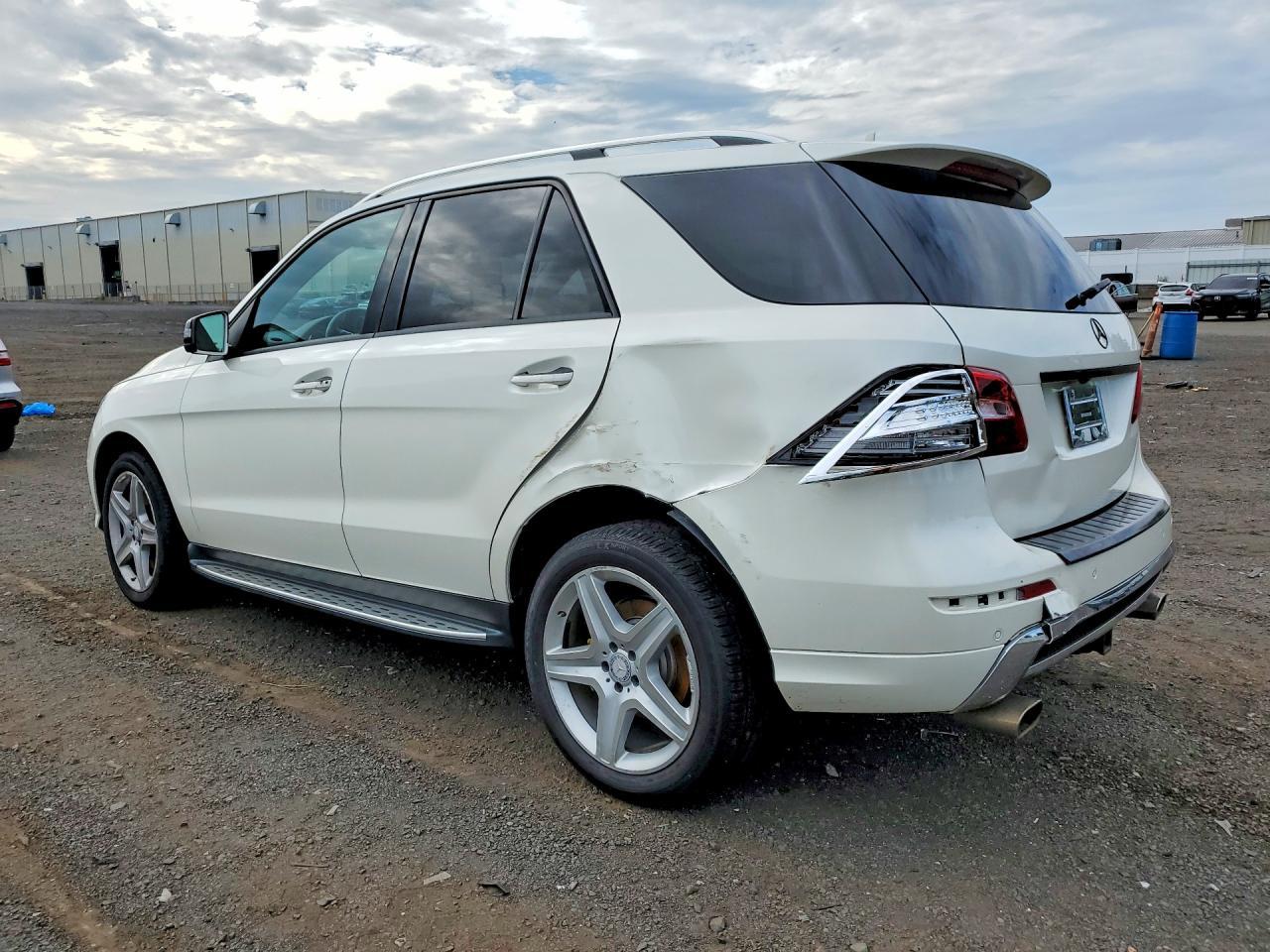 2013 Mercedes-Benz Ml 550 4Matic - zdjęcie 2