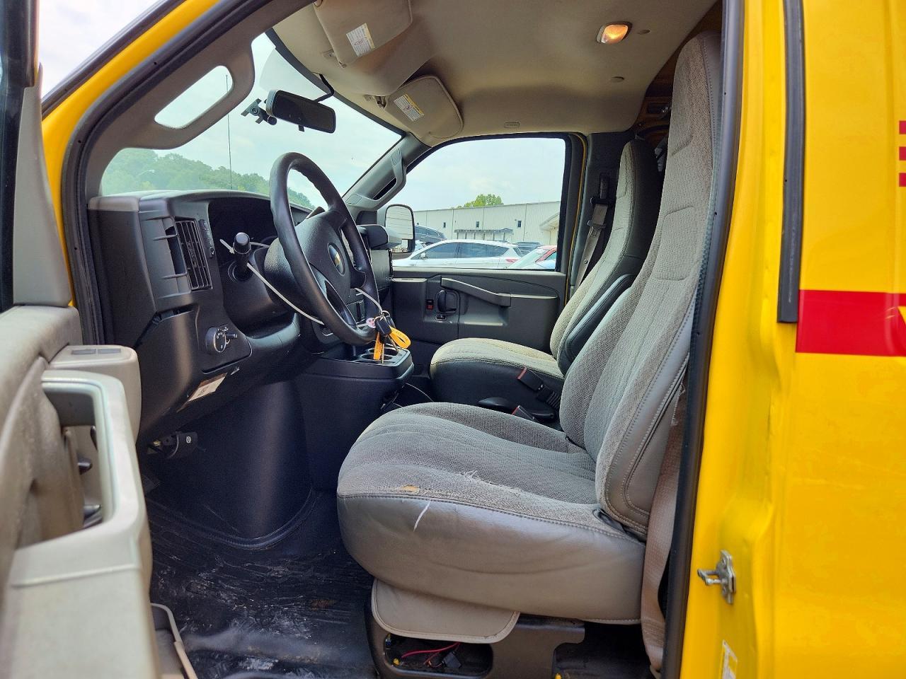 2020 Chevrolet Express G2500 - zdjęcie 7