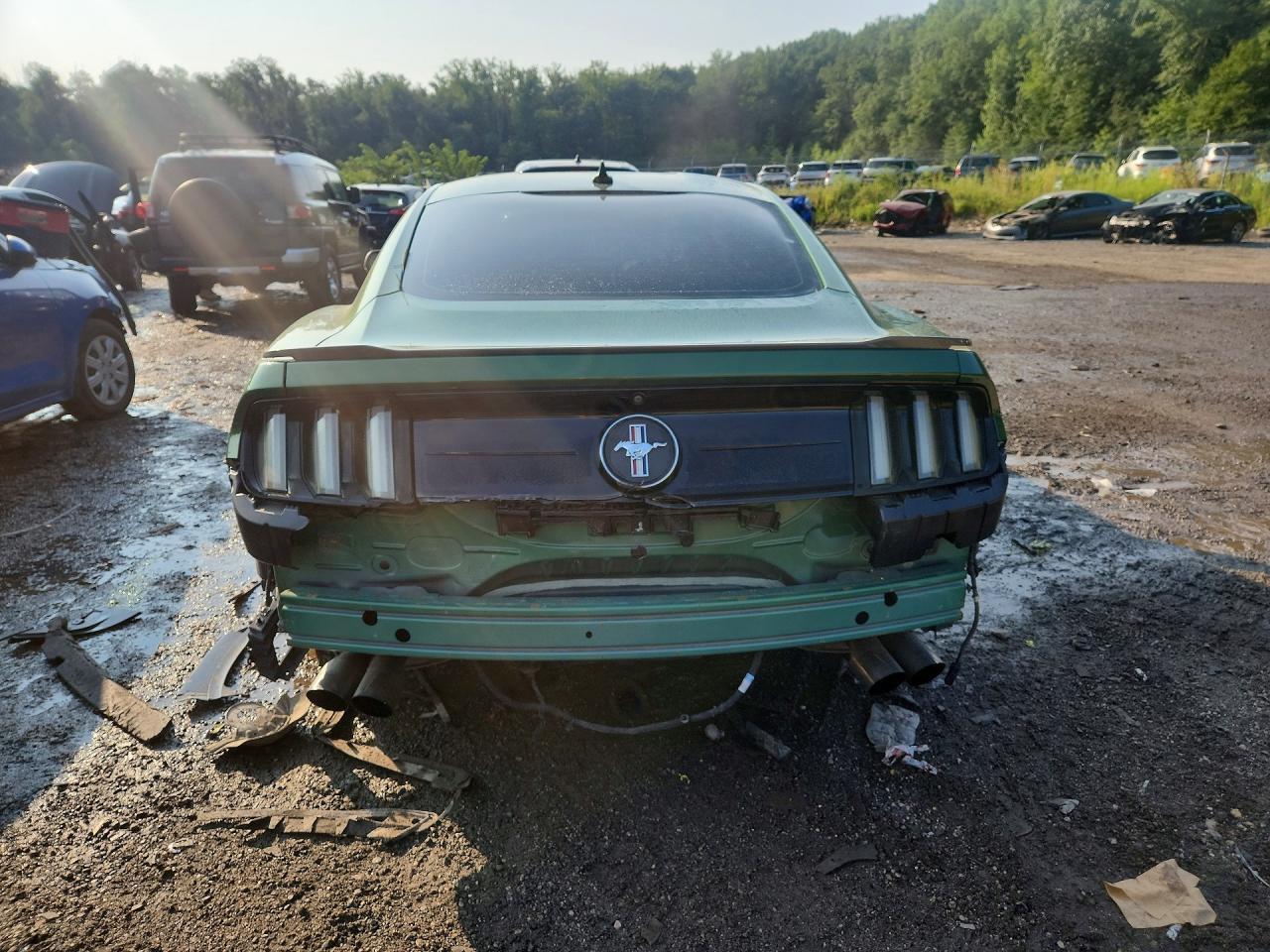 2022 Ford Mustang - zdjęcie 6
