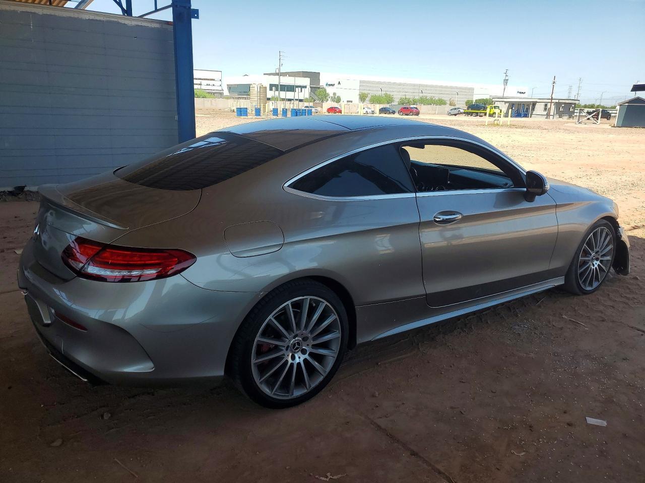 2019 Mercedes-Benz C 300 - zdjęcie 3