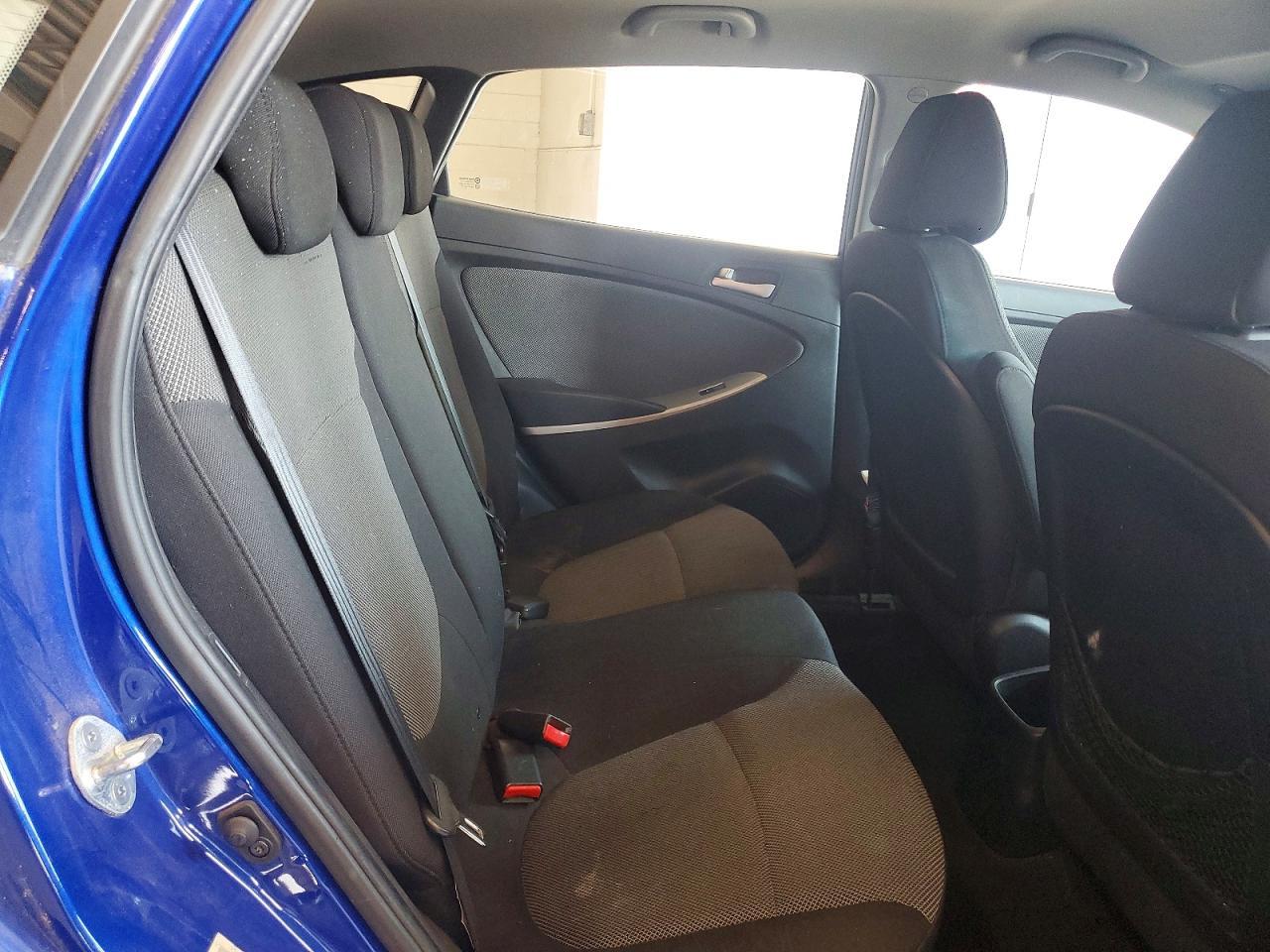 2013 Hyundai Accent Gs - zdjęcie 10