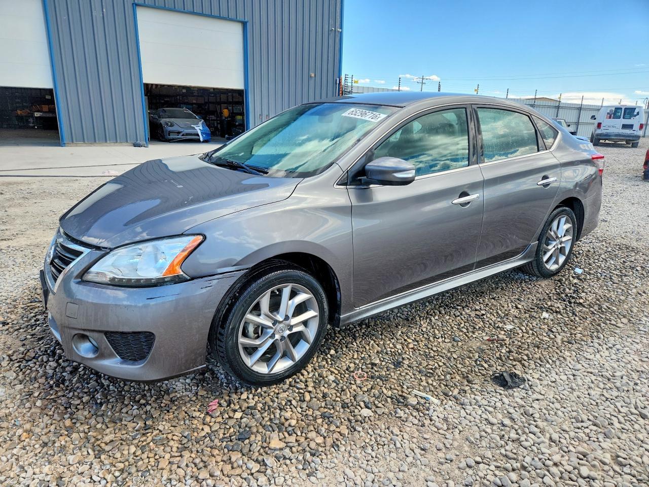 2015 Nissan Sentra Sr - zdjęcie główne