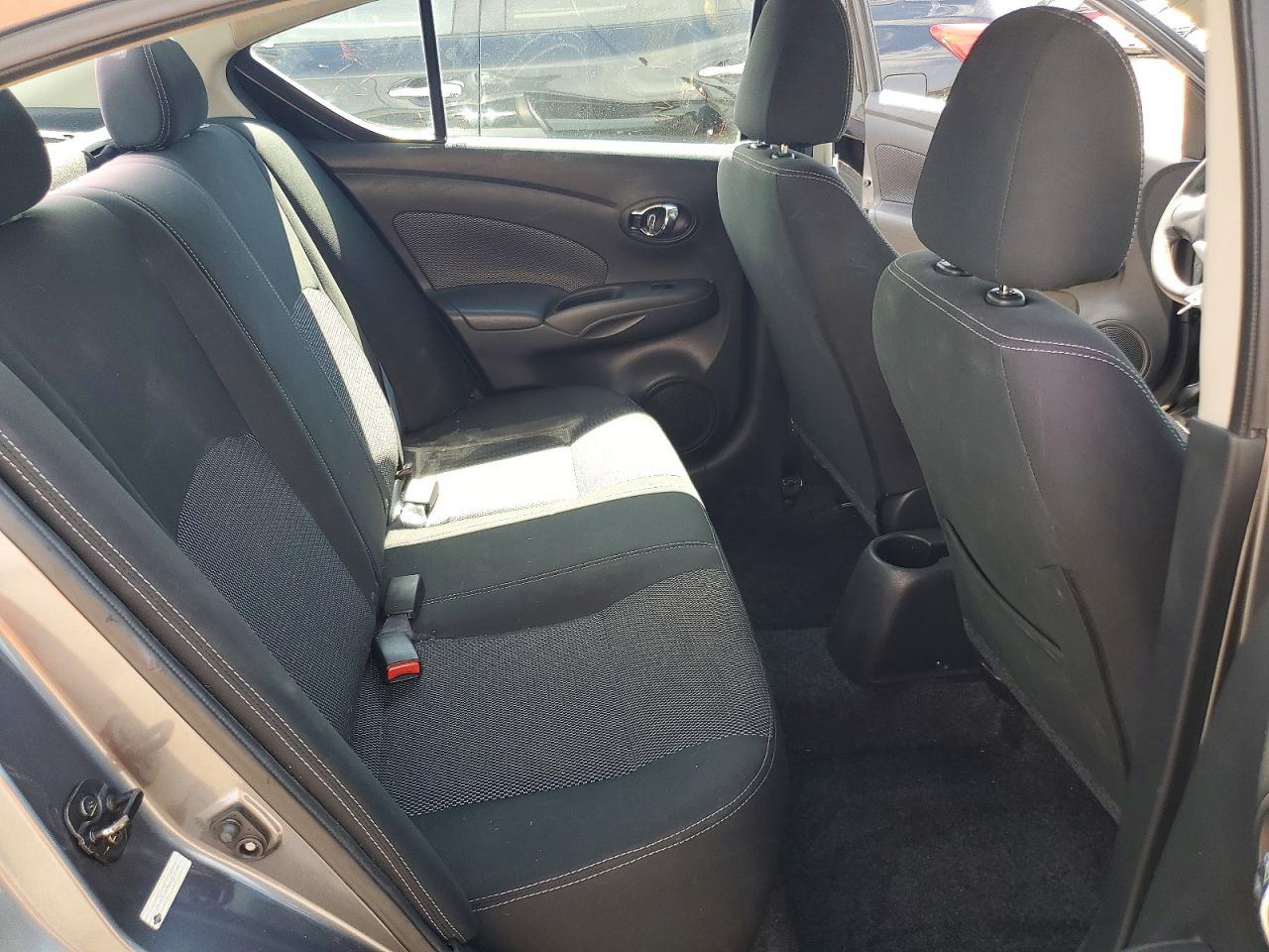 2018 Nissan Versa Sv - zdjęcie 10