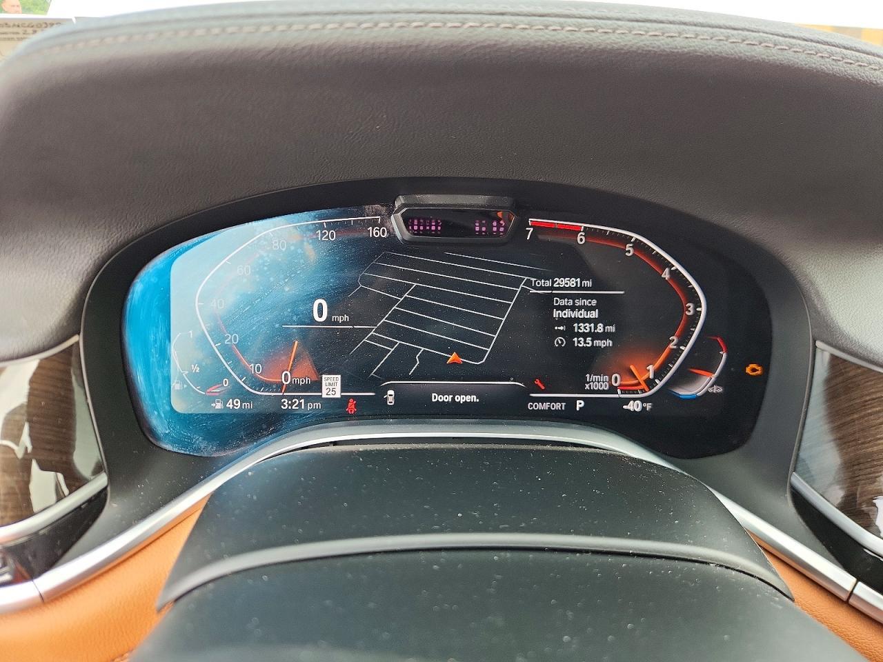 2021 BMW Seria 7 750i - zdjęcie 9