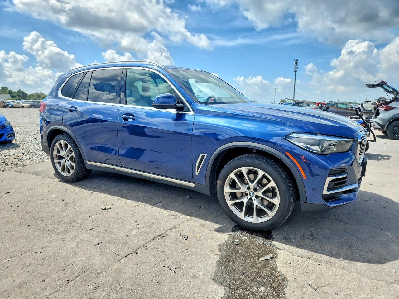 2022 BMW X5 xDrive40I - zdjęcie 4