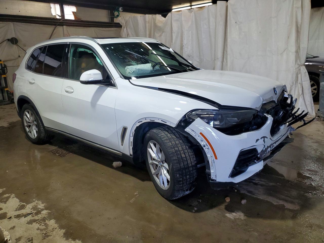 2023 BMW X5 xDrive40I - zdjęcie 4