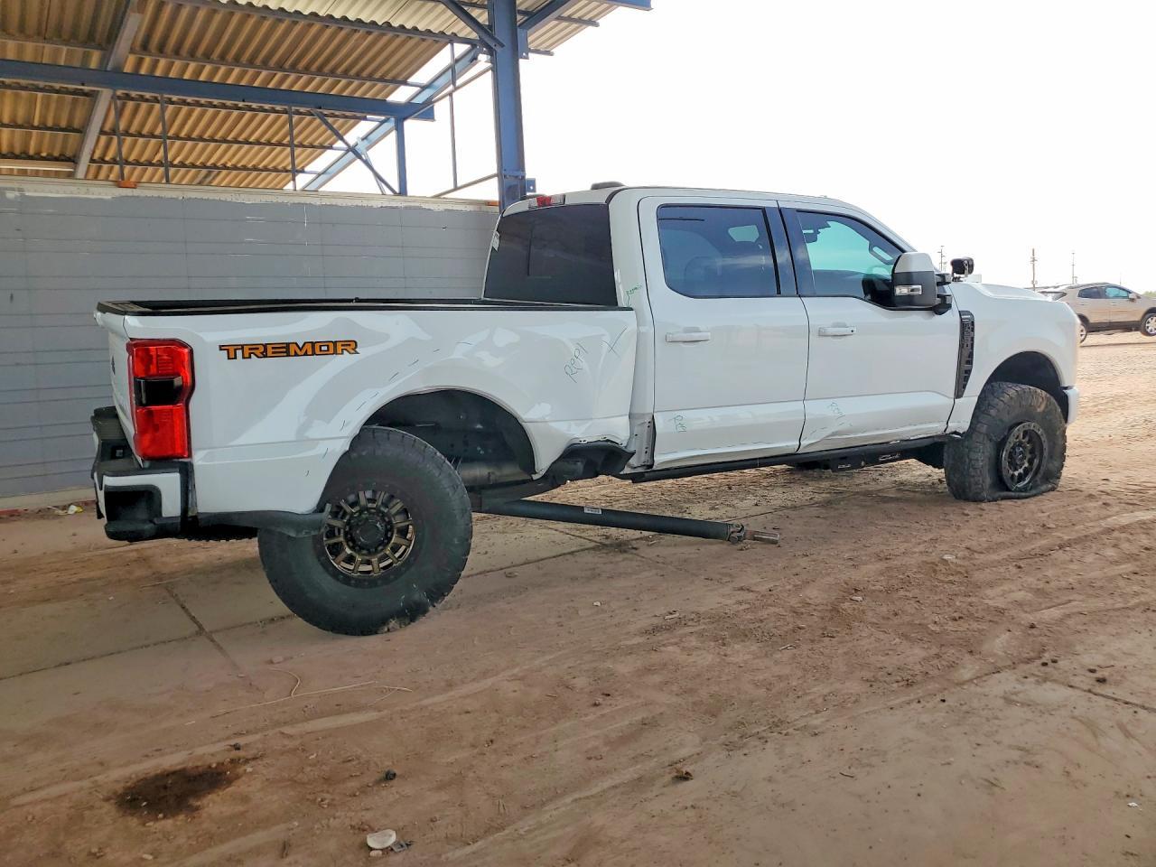 2023 Ford F-250 Supe - zdjęcie 3