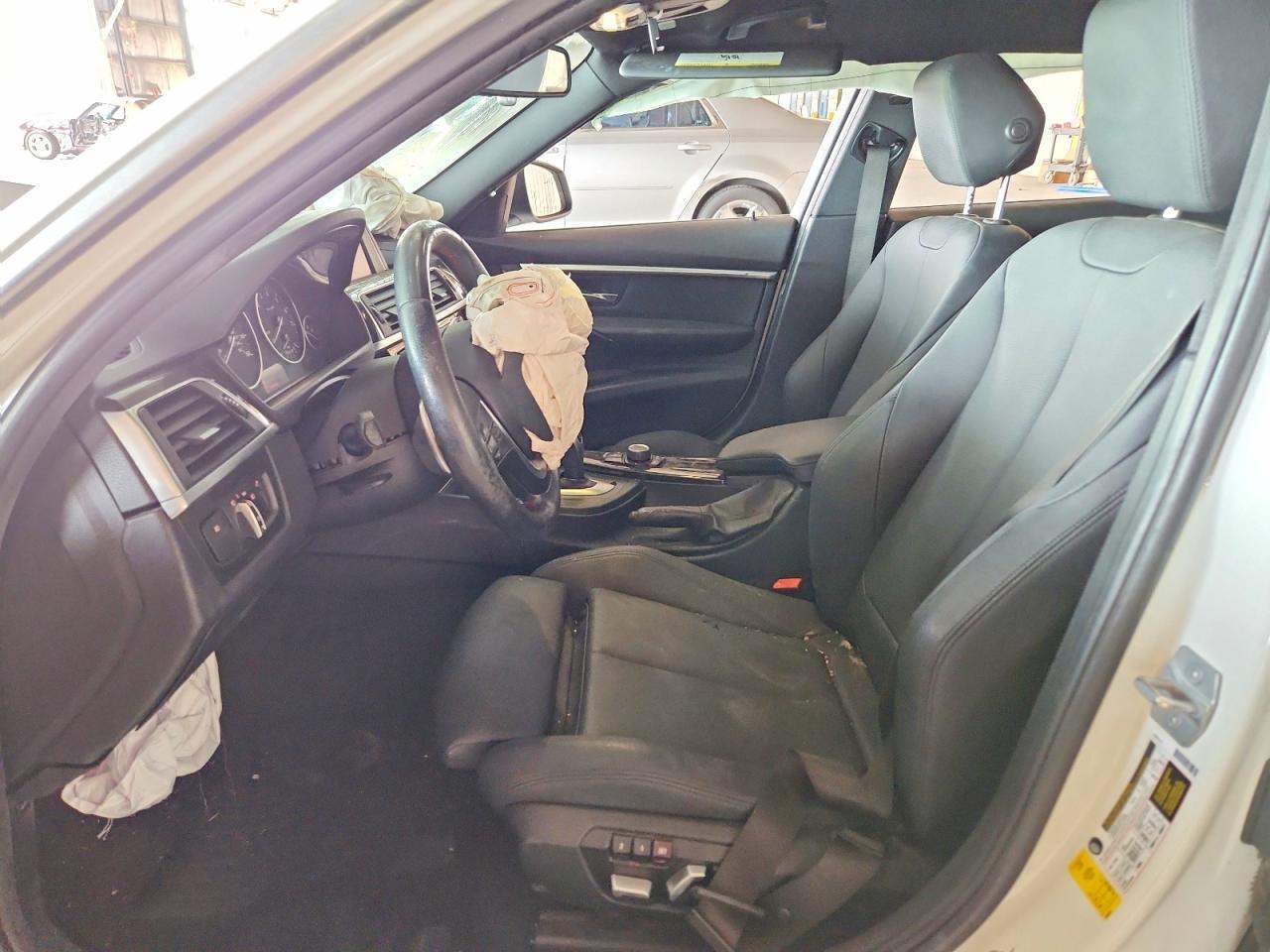 2018 BMW 330 I - zdjęcie 7