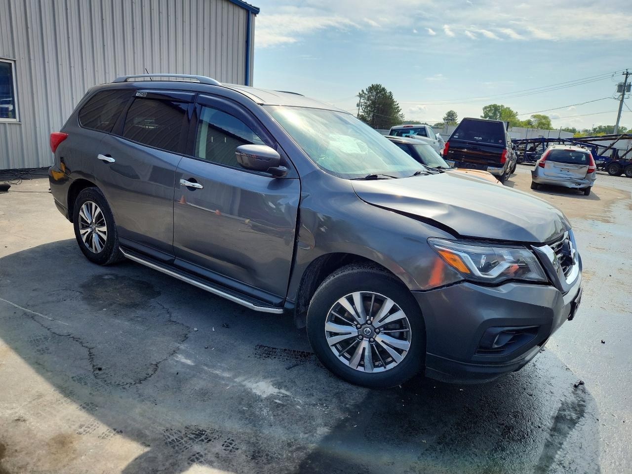 2018 Nissan Pathfinder Sv - zdjęcie 4