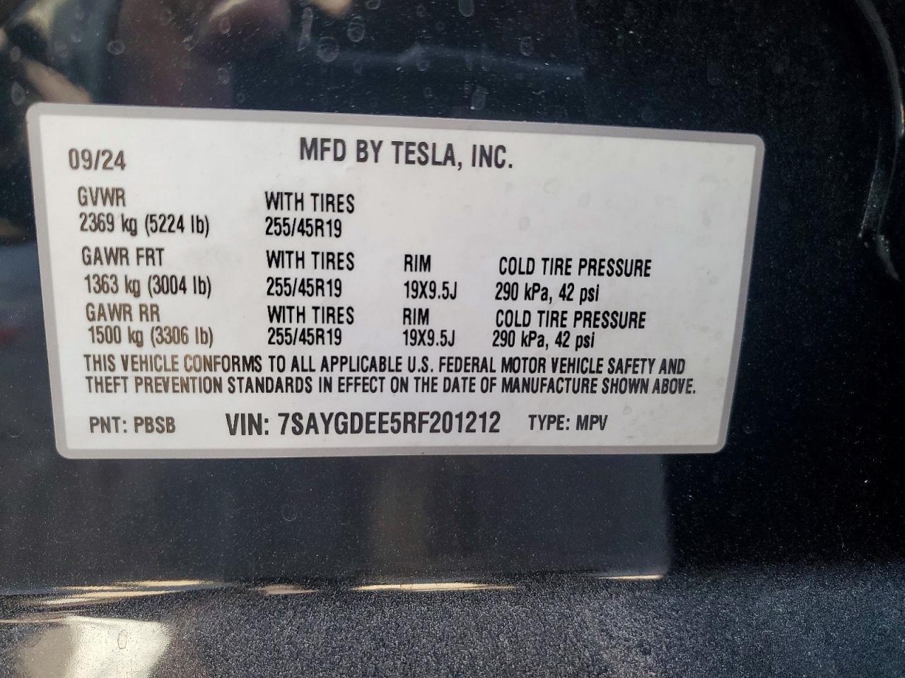 2024 Tesla Model Y - zdjęcie 13