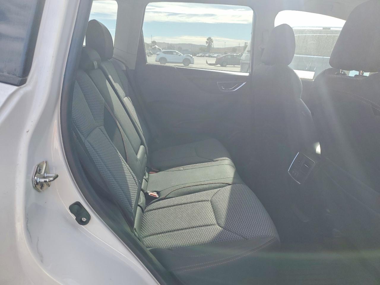 2020 Suba Forester - zdjęcie 11