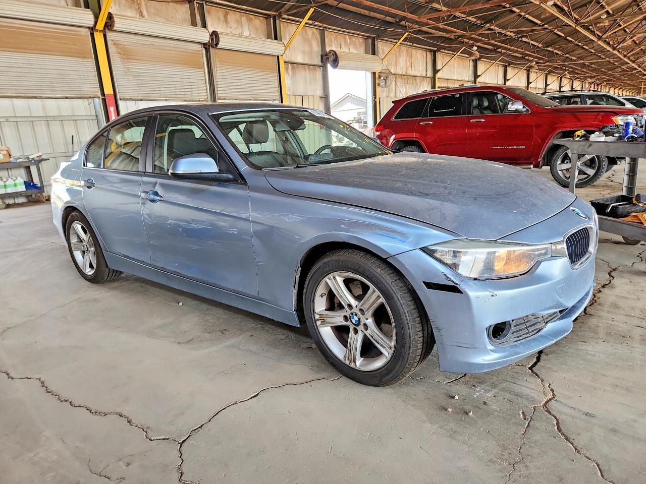 2015 BMW 320 I - zdjęcie 4