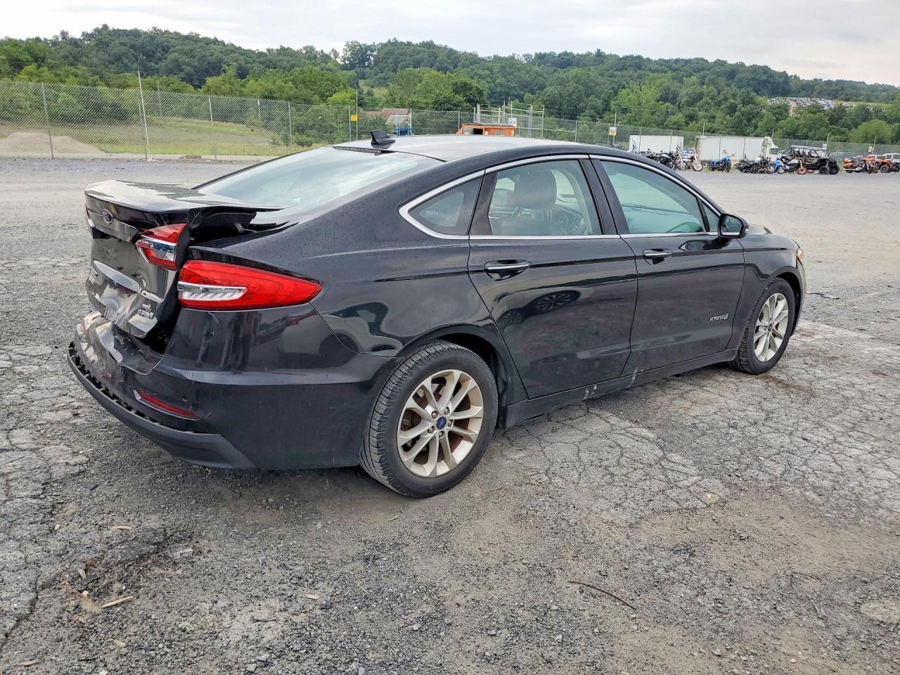 2019 Ford Fusion Sel - zdjęcie 3