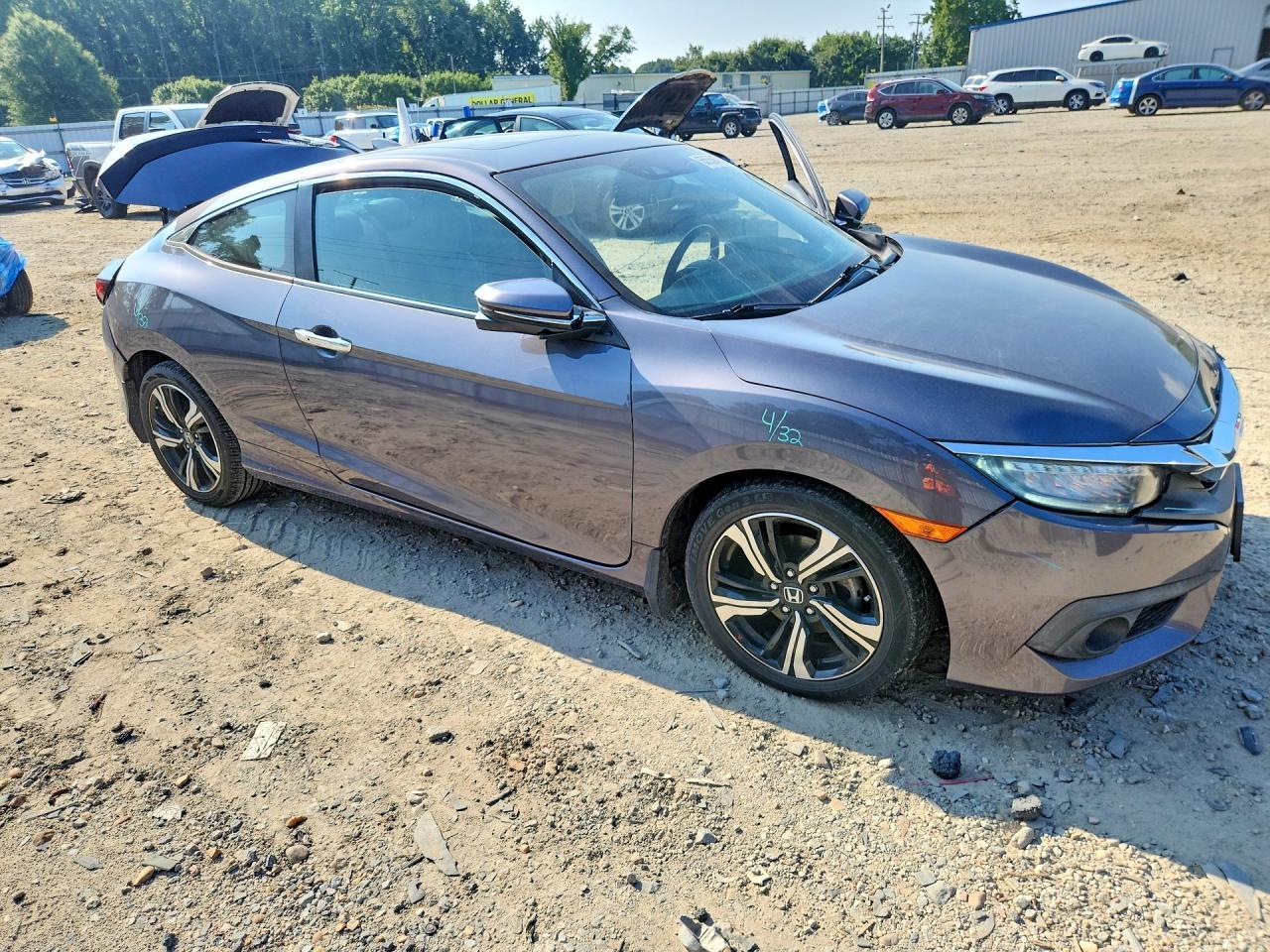 2017 Honda Civic Touring - zdjęcie 4