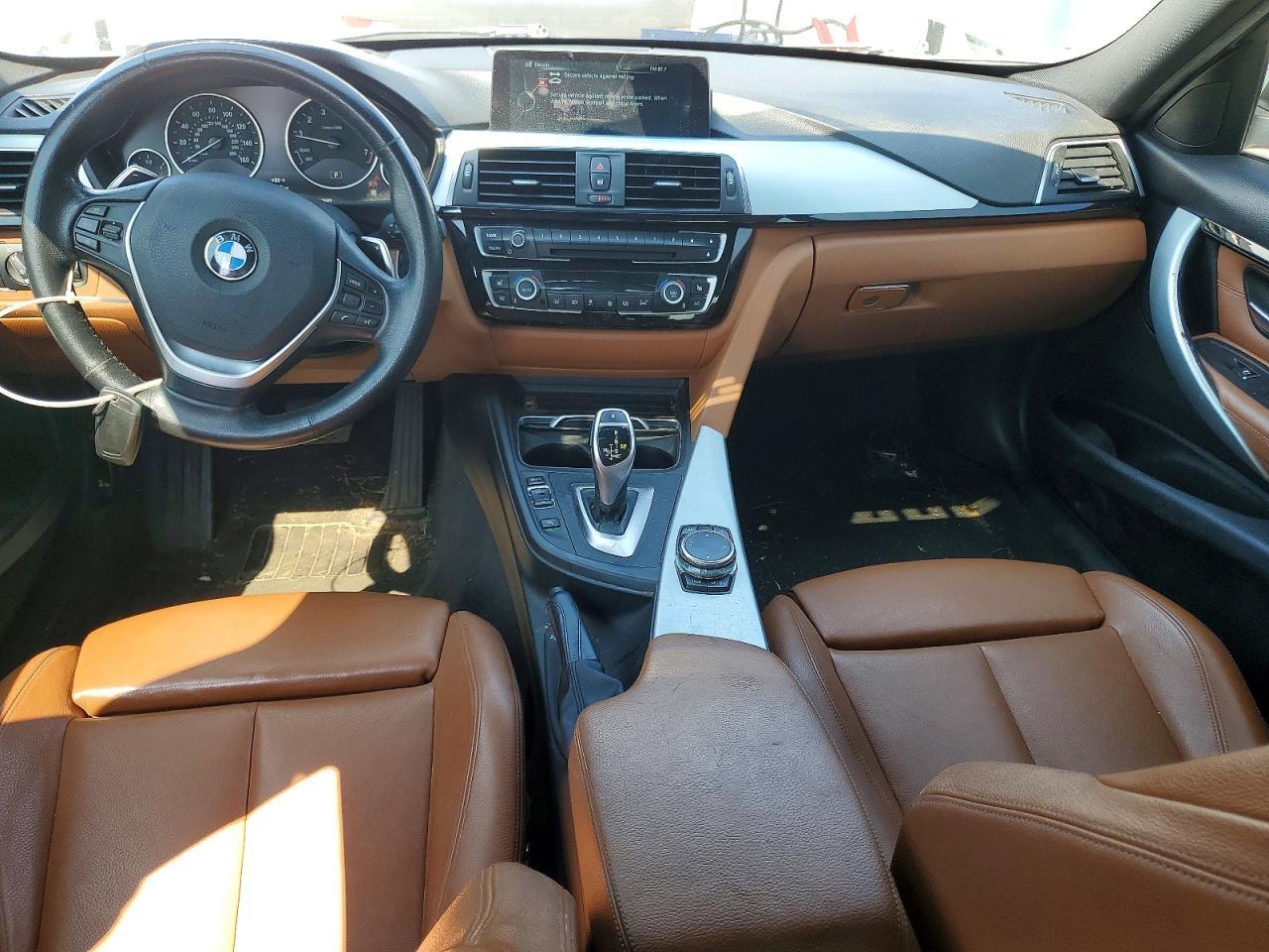 2016 BMW Seria 3 328i - zdjęcie 8