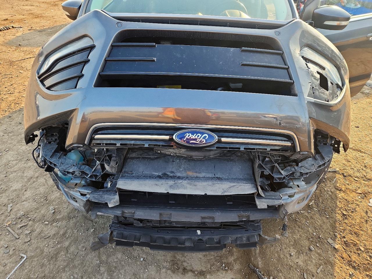 2016 Ford Escape Titanium - zdjęcie 12
