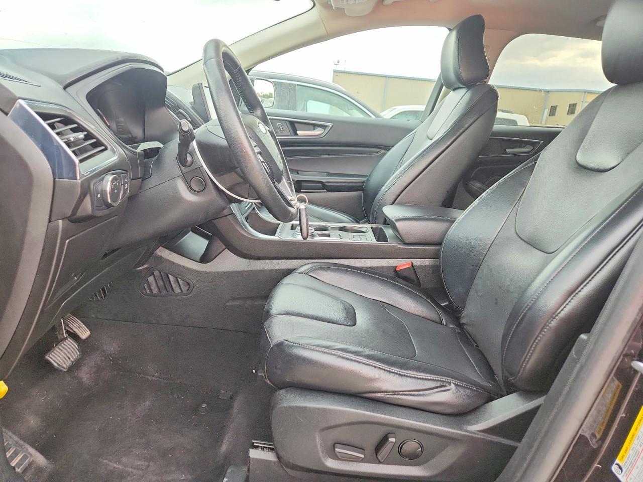 2022 Ford Edge Titanium - zdjęcie 7