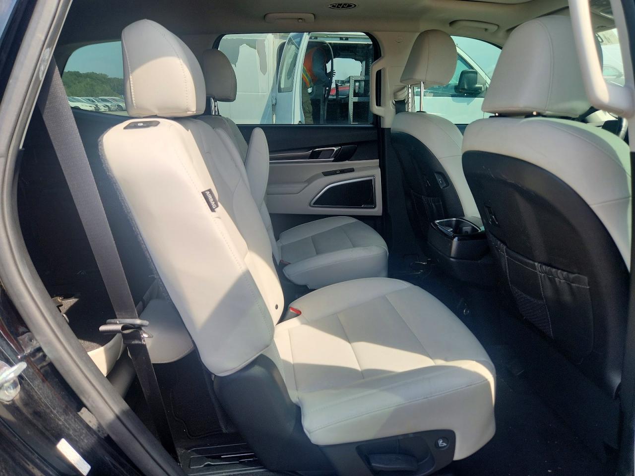 2023 Kia Telluride S - zdjęcie 10