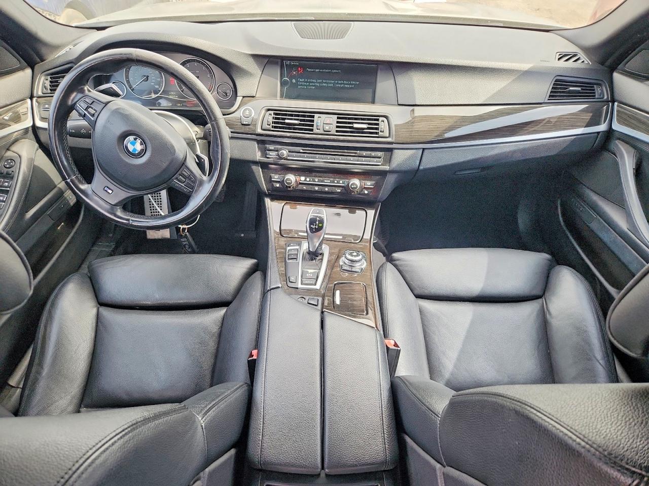 2019 BMW 5 Series 530I - zdjęcie 8