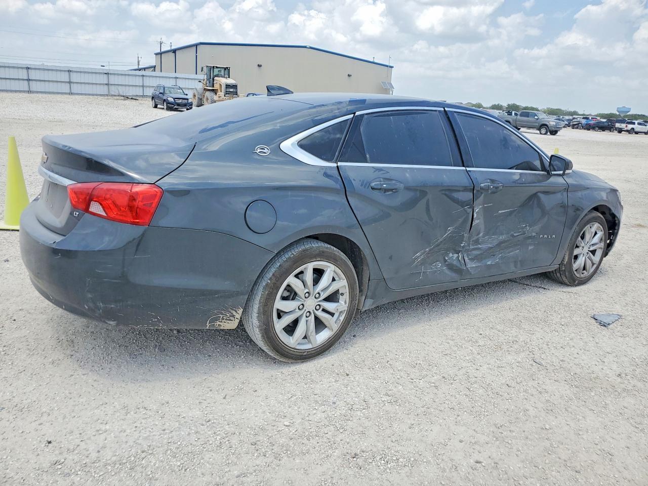 2019 Chevrolet Impala Lt - zdjęcie 3