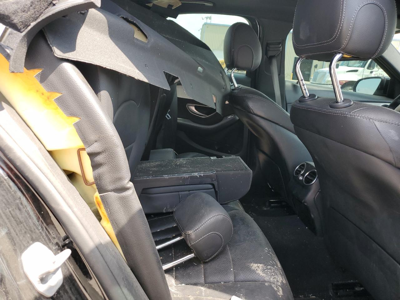 2018 Mercedes-Benz C 300 - zdjęcie 10