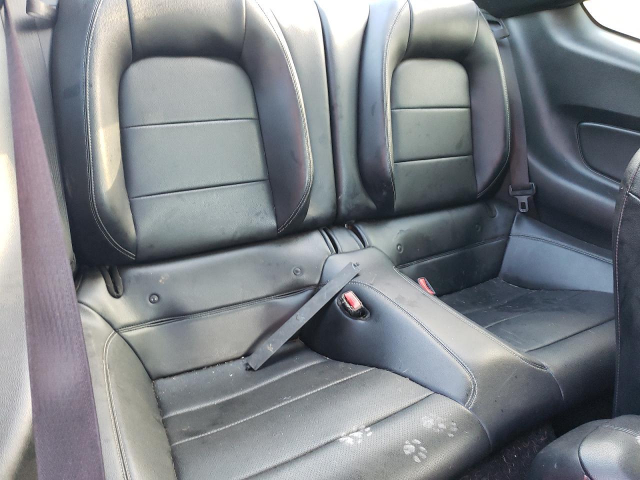 2015 Ford Mustang - zdjęcie 10