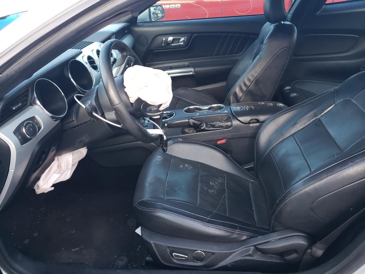 2015 Ford Mustang - zdjęcie 7