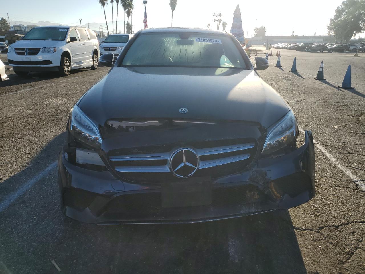 2020 Mercedes-Benz C 300 - zdjęcie 5