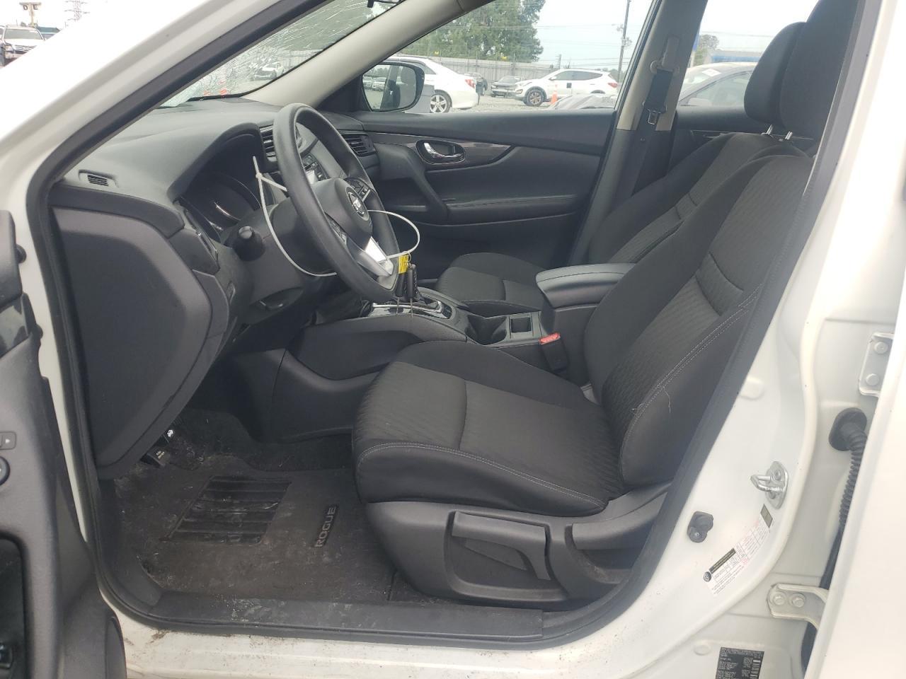 2017 Nissan Rogue - zdjęcie 7