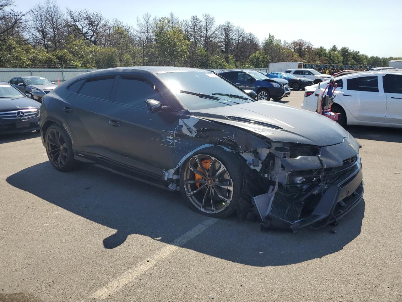 2024 Lamborghini Urus S - zdjęcie 4