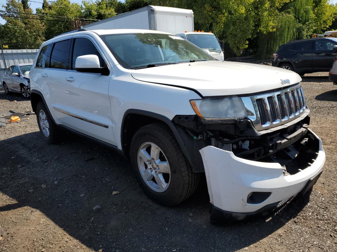2013 Jeep Grand Cherokee Laredo - zdjęcie 4