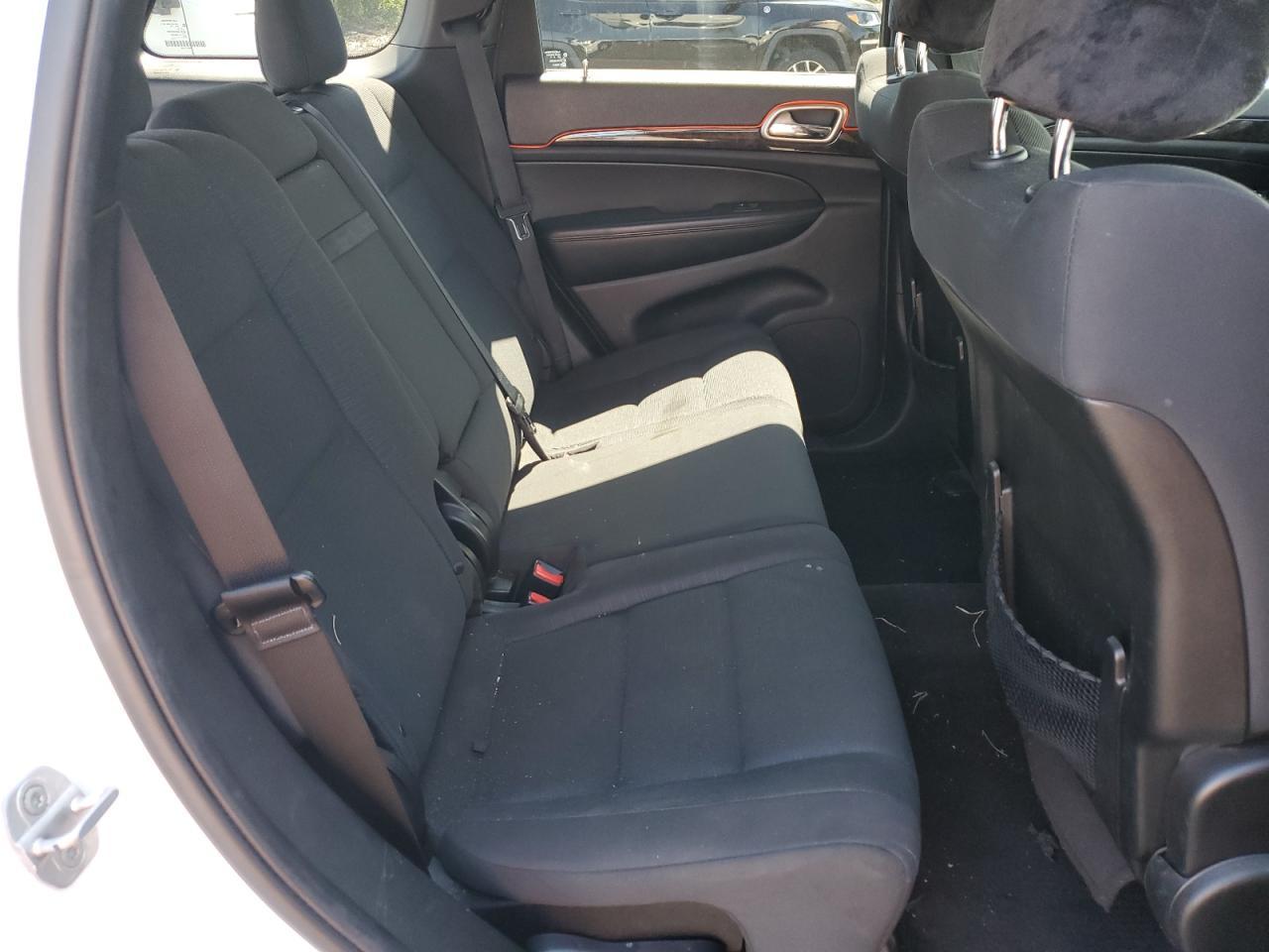 2013 Jeep Grand Cherokee Laredo - zdjęcie 11