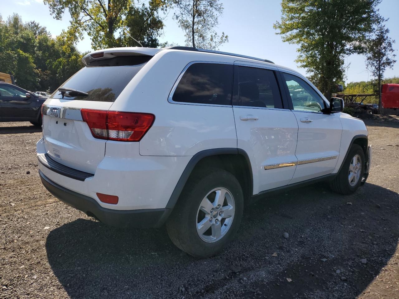 2013 Jeep Grand Cherokee Laredo - zdjęcie 3