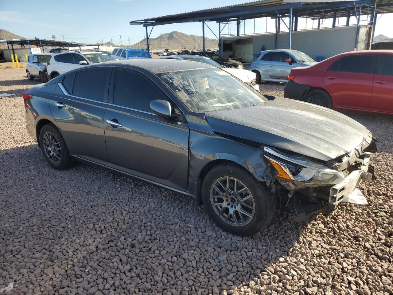 2019 Nissan Altima - zdjęcie 4