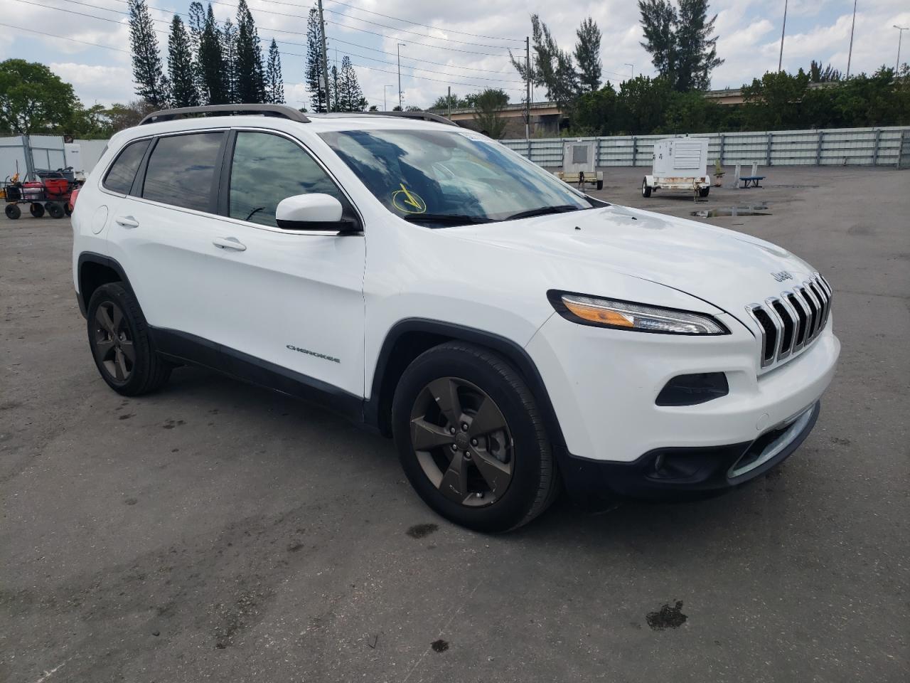 2017 Jeep Cherokee Latitude - zdjęcie 4