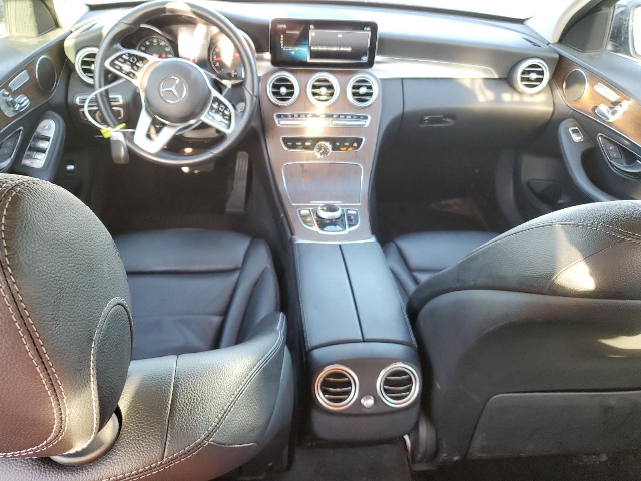 2020 Mercedes-Benz C 300 - zdjęcie 8