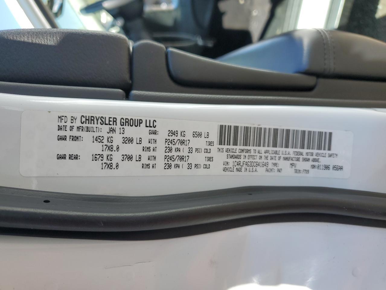 2013 Jeep Grand Cherokee Laredo - zdjęcie 14