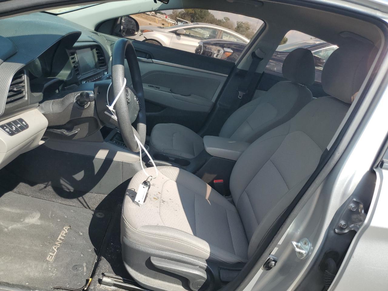 2020 Hyundai Elantra Sel - zdjęcie 13