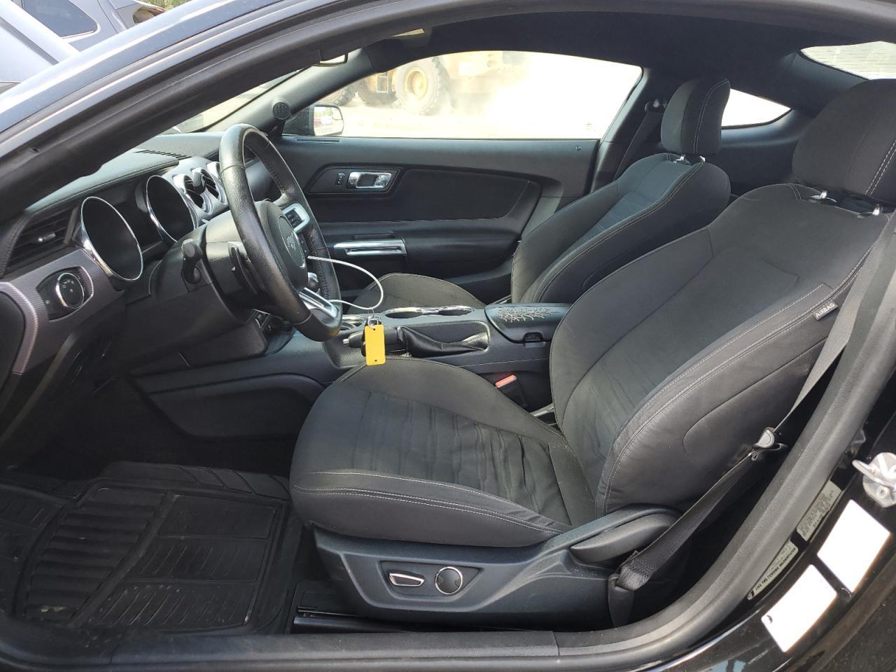 2016 Ford Mustang - zdjęcie 7
