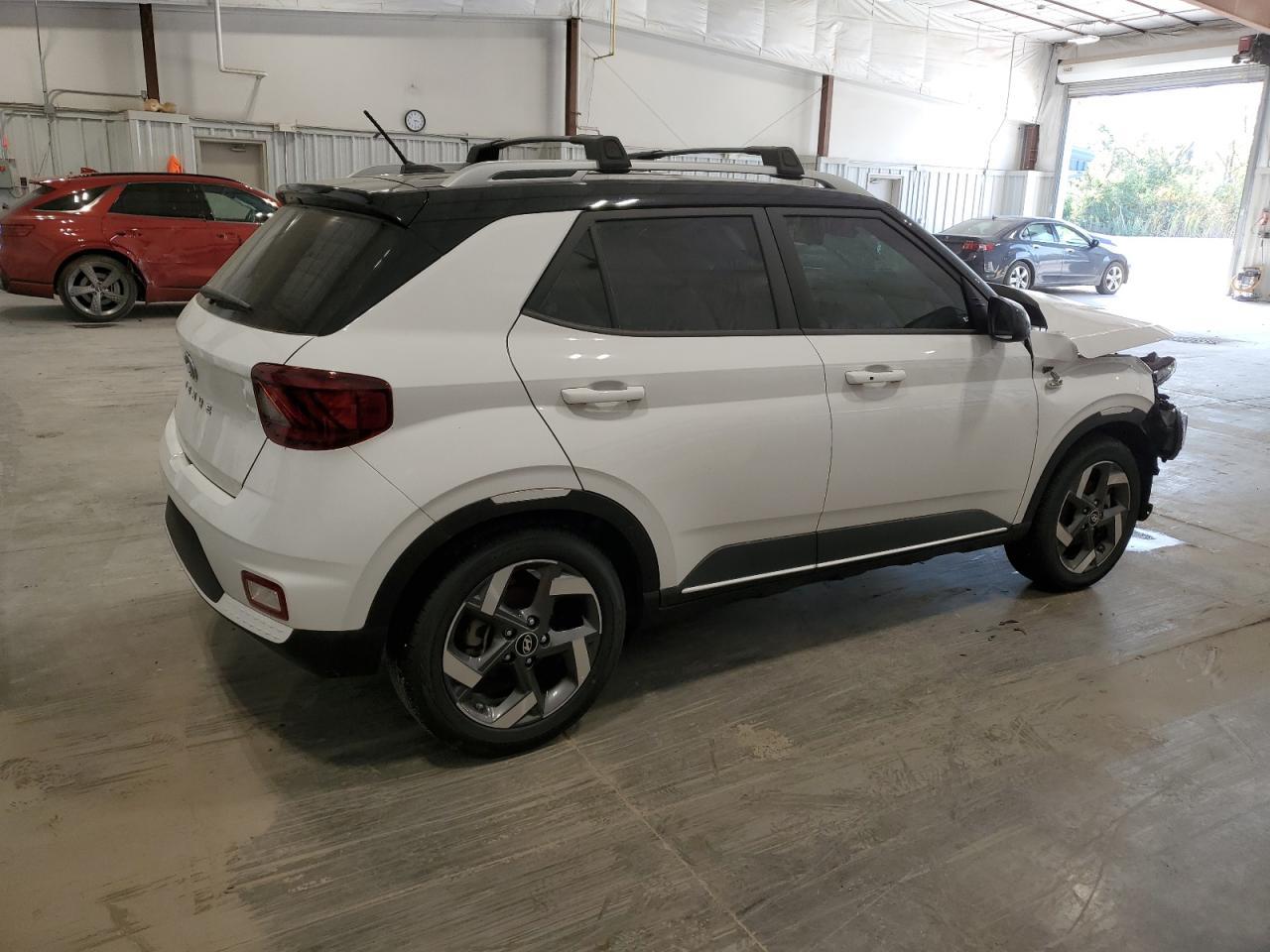 2023 Hyundai Venue Sel - zdjęcie 3