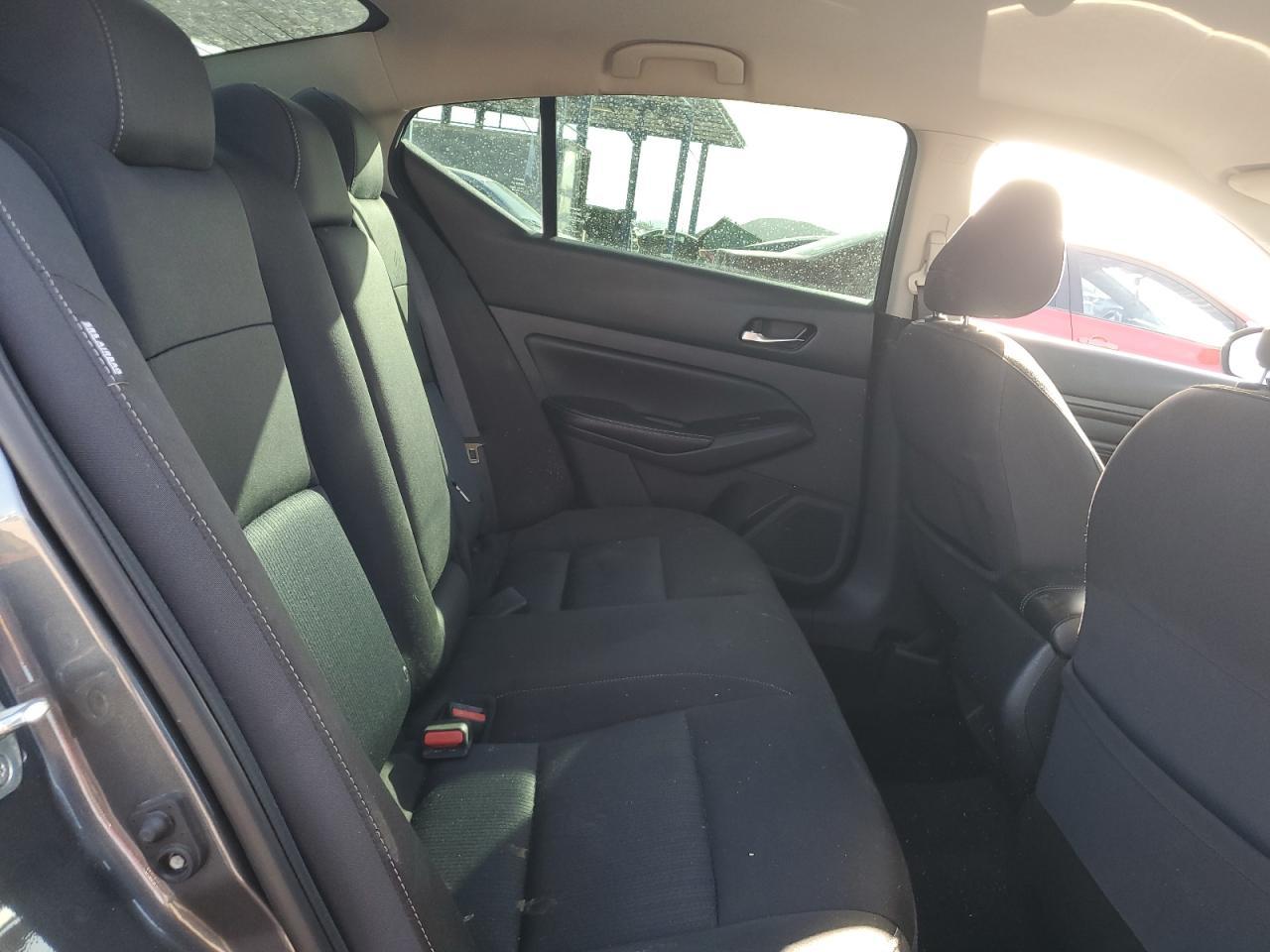 2019 Nissan Altima - zdjęcie 10